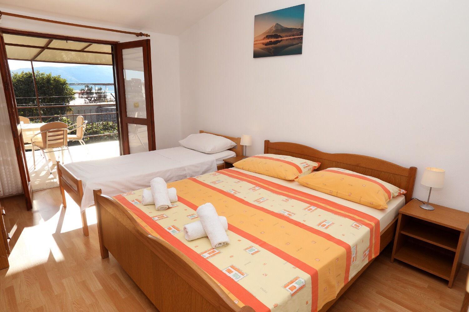 Apartments Ante - 50 M From The Sea Seget Vranjica Exterior foto