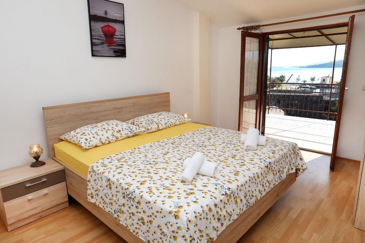 Apartments Ante - 50 M From The Sea Seget Vranjica Exterior foto
