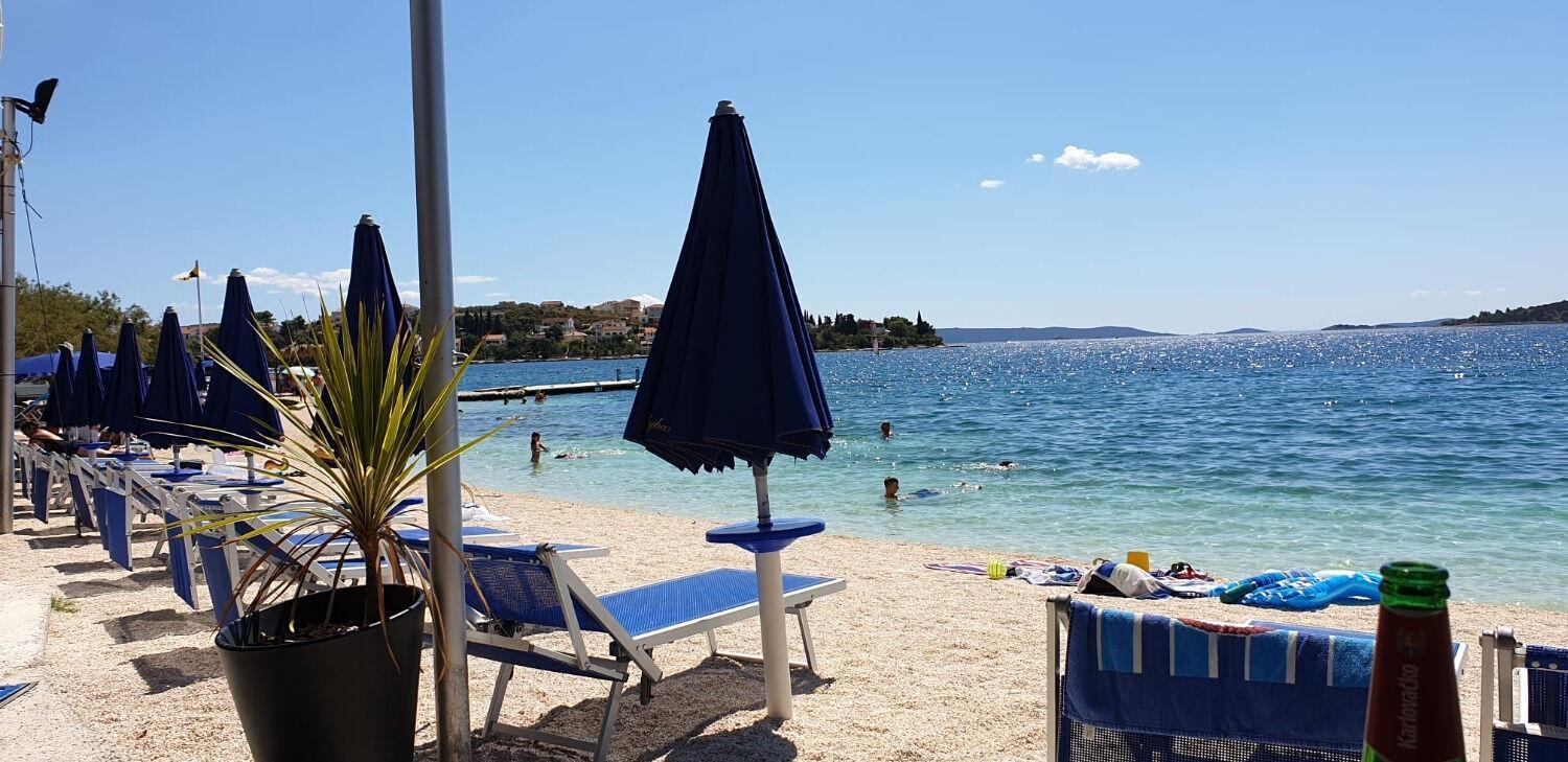 Apartments Ante - 50 M From The Sea Seget Vranjica Exterior foto