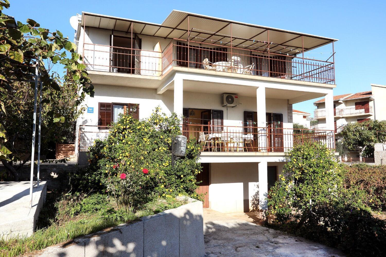 Apartments Ante - 50 M From The Sea Seget Vranjica Exterior foto